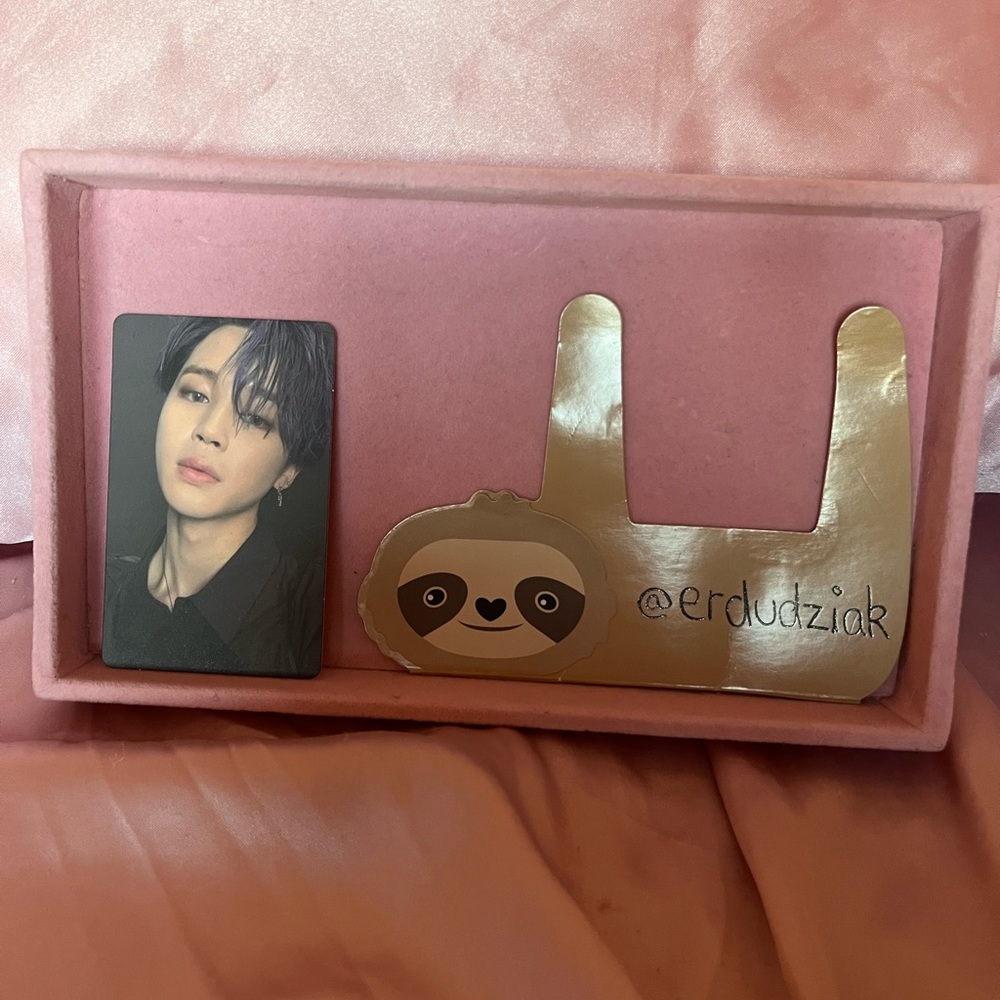 WTS $15

~ Jimin pc MOTS 7 ver. 2